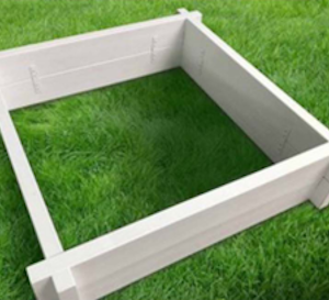 Vinyl Estate Garden Box Kit in white