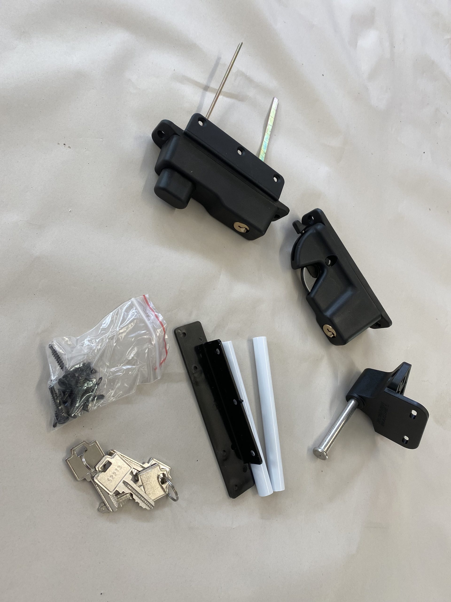 Keystone Latch Vinyl - KEYSTONE (KLVAD) 2 sided lockable gate latch