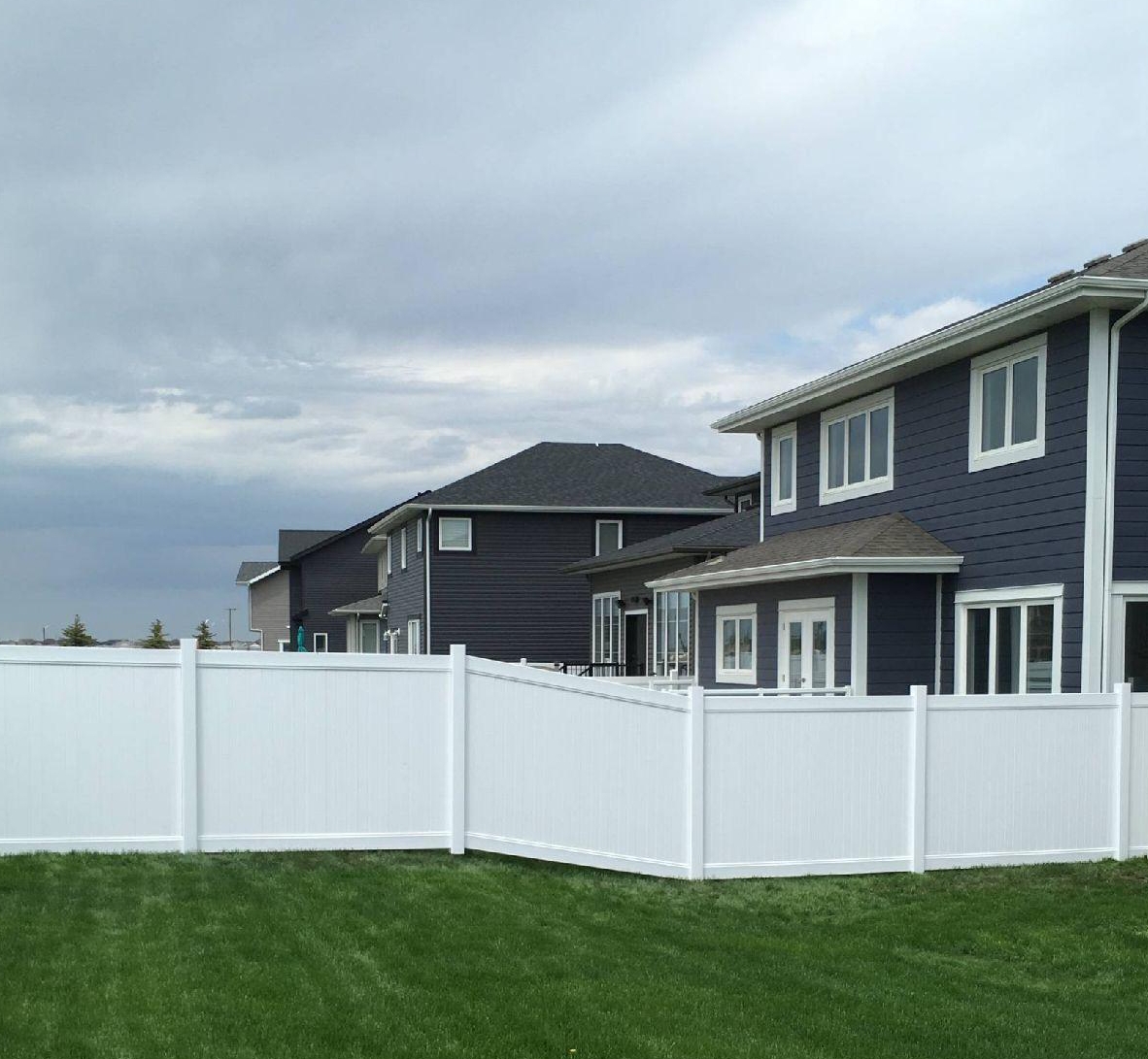 White Jasper Vinyl Privacy Fence